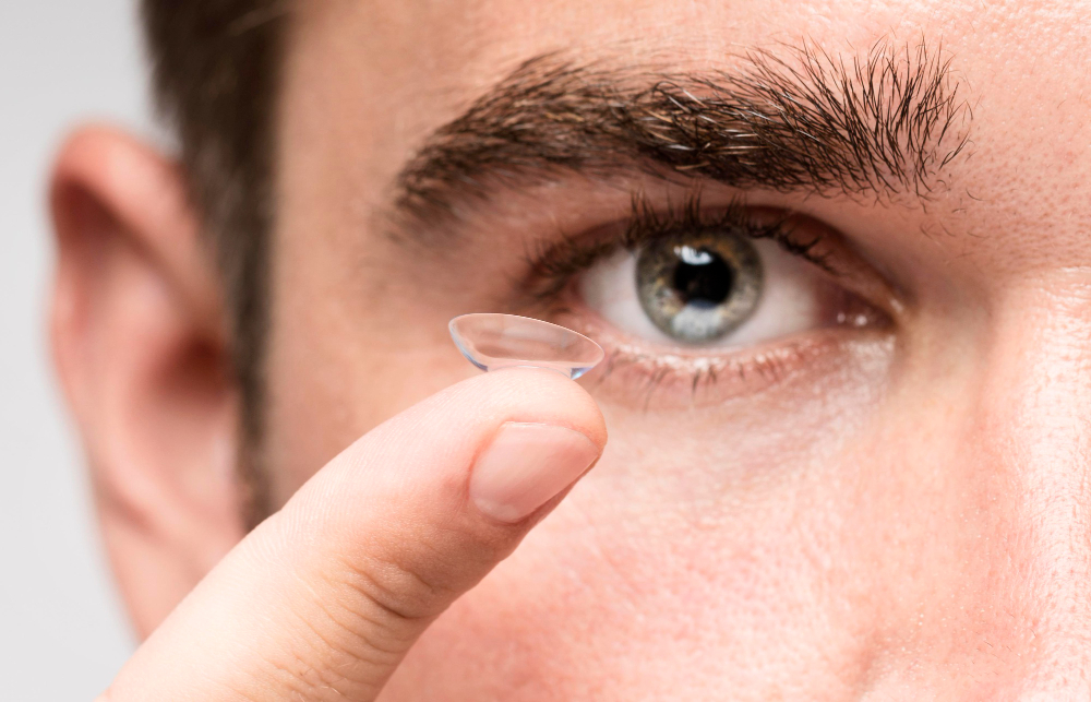 Contact Lenses image
